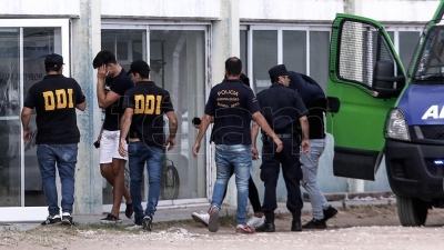 La querella analiza pedir que se acuse de "homicidio por placer" a los rugbiers detenidos