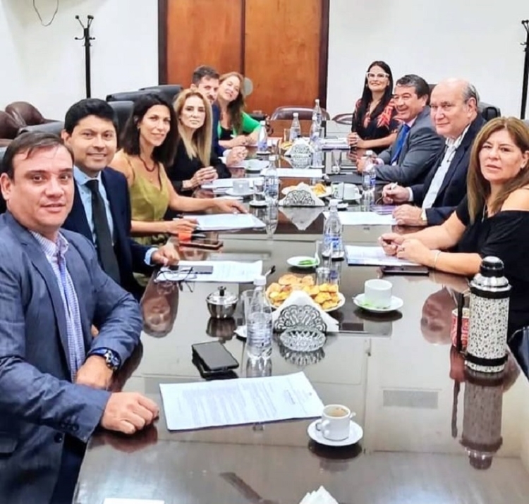 Repudiamos a la Senadora Carolina Mois&eacute;s