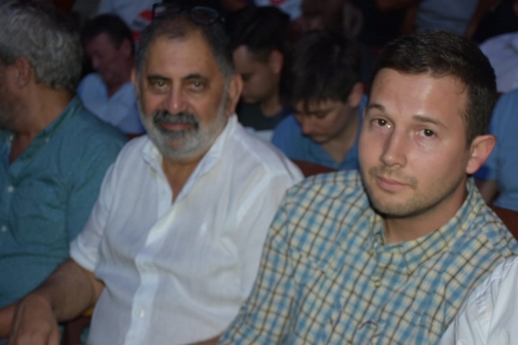 &ldquo;Debemos apoyar a este juje&ntilde;o que viene a Dar vuelta la Argentina&rdquo;