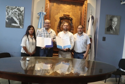 El intendente Rivarola firm&oacute; convenio para fortalecer las pol&iacute;ticas de empleabilidad con talleres de formaci&oacute;n