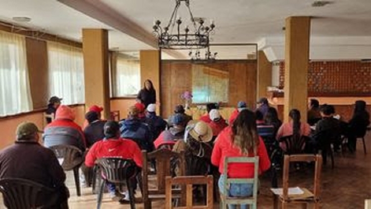 Reiteran convocatoria a gu&iacute;as id&oacute;neos