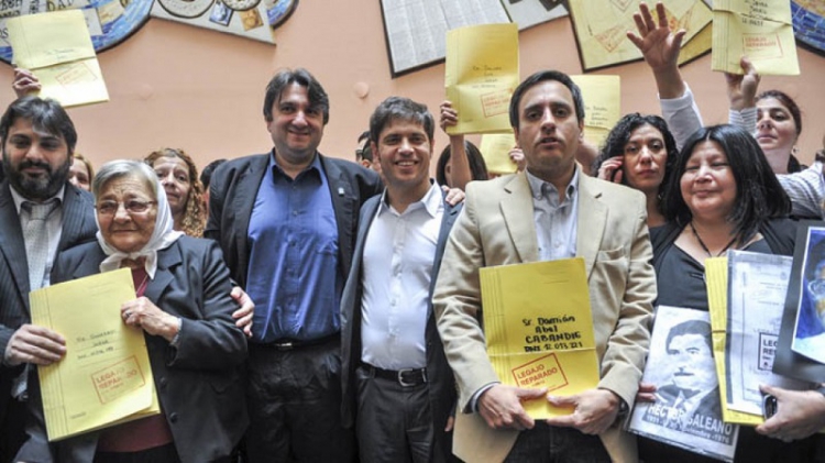 Ya son 28 los hijos de desaparecidos que ingresaron a trabajar al Estado a modo de reparaci&oacute;n