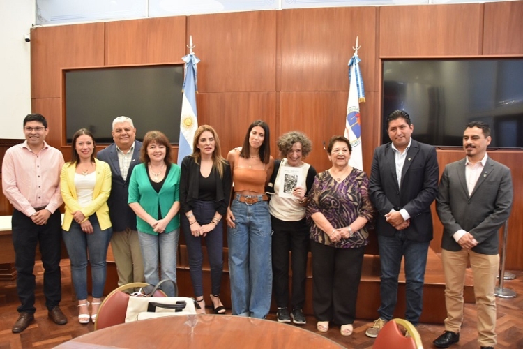 La comisi&oacute;n de Cultura y Turismo recibi&oacute; a la Dra. Elena Bossi autora del Libro &ldquo;Seres M&aacute;gicos que habitan en Argentina&rdquo;