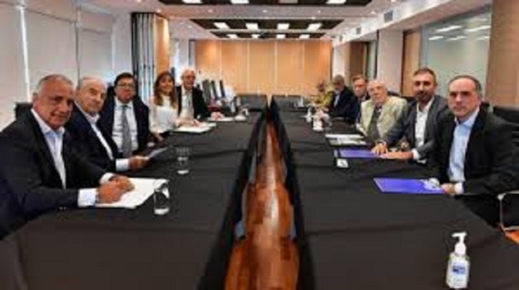 Se firm&oacute; la revisi&oacute;n de la paritaria mercantil