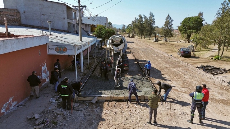 Inici&oacute; la obra de repavimentaci&oacute;n de calle &aacute;frica