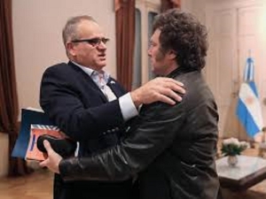 El embajador de Israel asisti&oacute; a la Casa Rosada y particip&oacute; del Comit&eacute; de Crisis