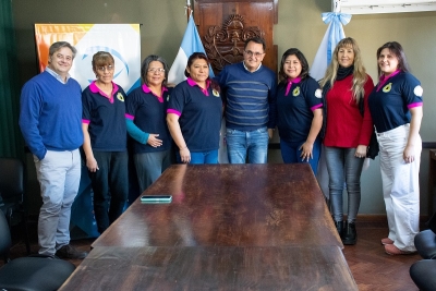 Ediles recibieron a integrantes de la Asociaci&oacute;n de Mujeres Taxistas
