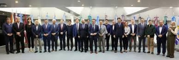 Gobernadores de todo el arco pol&iacute;tico se reunieron en el CFI para tratar el Presupuesto 2025