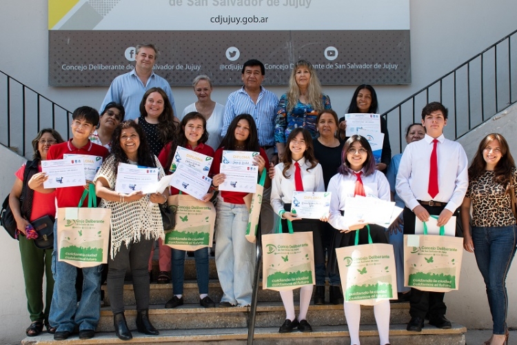 Concejales reconocieron la participaci&oacute;n de alumnos del nivel medio de la ciudad en las &ldquo;XXIII Olimpiadas Argentinas de Biolog&iacute;a&rdquo;