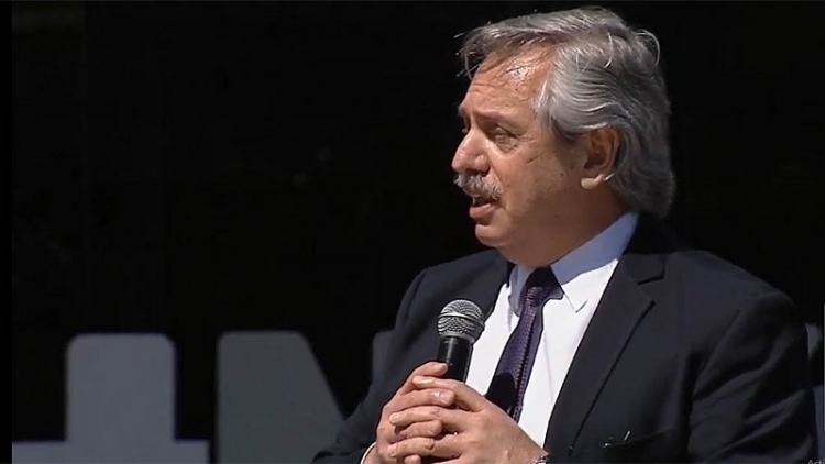 El Presidente se solidariz&oacute; con Lorenzetti y compar&oacute; los escraches con "lo m&aacute;s vil del fascismo"