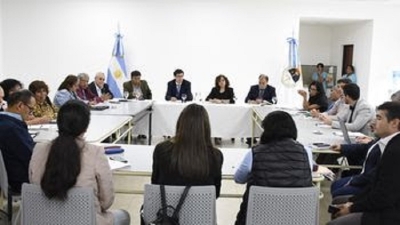 Se retomaron las paritarias con gremios docentes