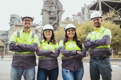 Holcim abre la convocatoria: J&oacute;venes L&iacute;deres