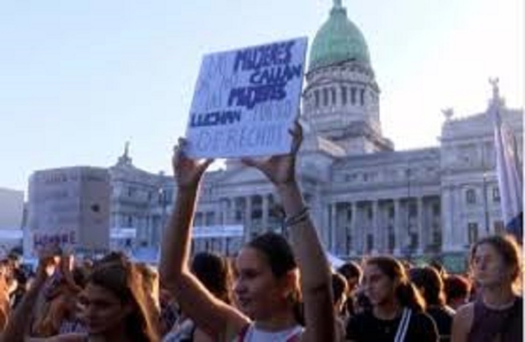 Organizaciones feministas preparan la marcha del D&iacute;a de la Mujer &ldquo;antifascista, antirracista y antipatriarcal&rdquo;
