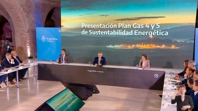 Fern&aacute;ndez: "Podemos convertir a la Argentina en un enorme proveedor de energ&iacute;a"
