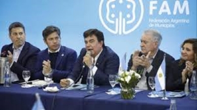 M&aacute;s de 500 intendentes le exigieron a Milei un cambio de rumbo econ&oacute;mico: &ldquo;Argentina atraviesa una cat&aacute;strofe&rdquo;