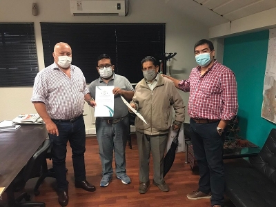 Entrega de constancias de lotes a comparsas de Humahuaca