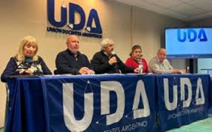 El principal sindicato docente de la CGT se declar&oacute; en estado de alerta y movilizaci&oacute;n