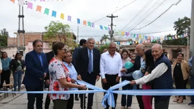 El gobernador Morales inaugur&oacute; obra de pavimentaci&oacute;n en San Pedro