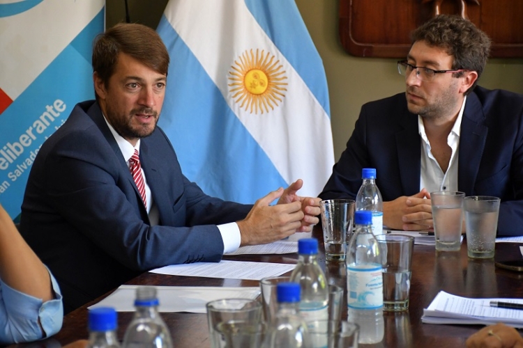 Concejales y funcionarios municipales contin&uacute;an abordando los alcances del Presupuesto 2025