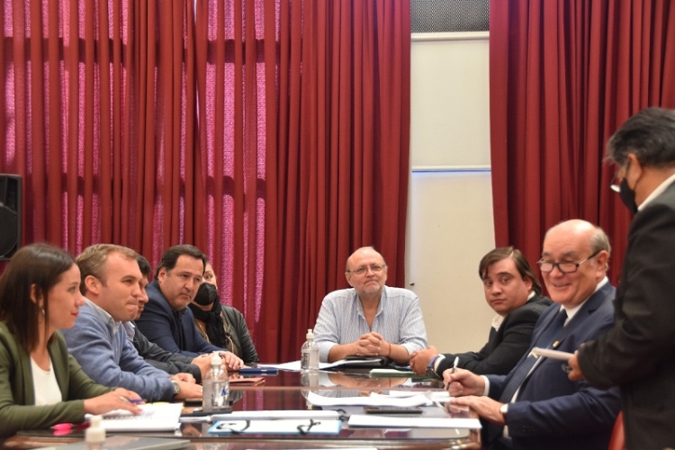 La comisi&oacute;n de transporte y comunicaciones invitara a empresarios del transporte p&uacute;blico a una reuni&oacute;n