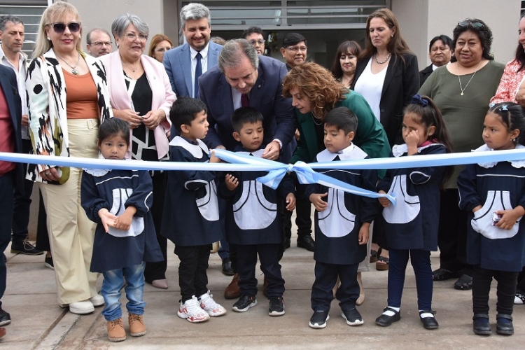Un a&ntilde;o de gesti&oacute;n inaugurando un Jard&iacute;n Maternal en Alto Comedero
