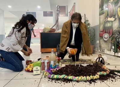 Ceremonia a la Pachamama en comit&eacute; provincia UCR