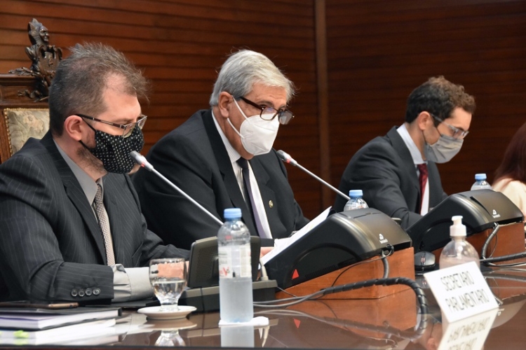 La c&aacute;mara de diputados aprob&oacute; tres pedidos de acuerdo