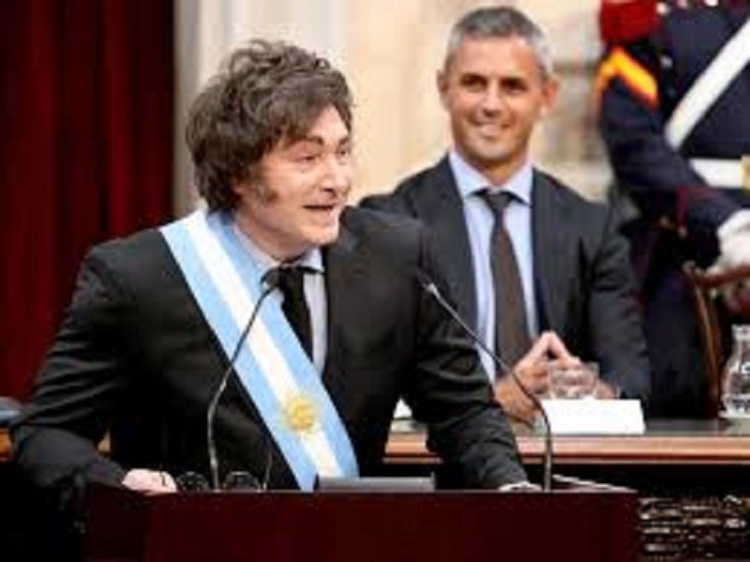 Javier Milei afirm&oacute; que el acuerdo con el FMI no aumentar&aacute; la deuda bruta y sanear&aacute; el Banco Central