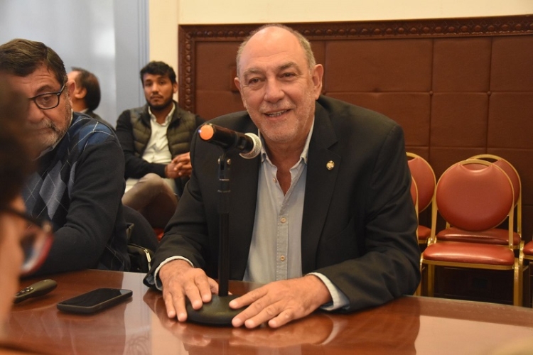 Avanza a implementaci&oacute;n de la carrera de medicina en Jujuy