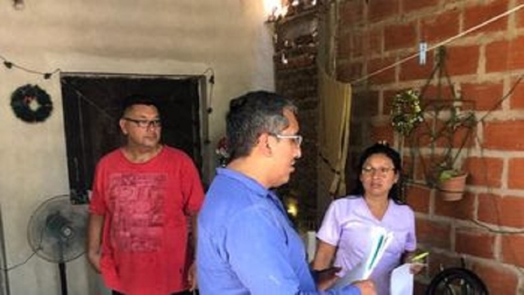 Contenci&oacute;n y asistencia a familias de San Pedro tras incendio en sus viviendas