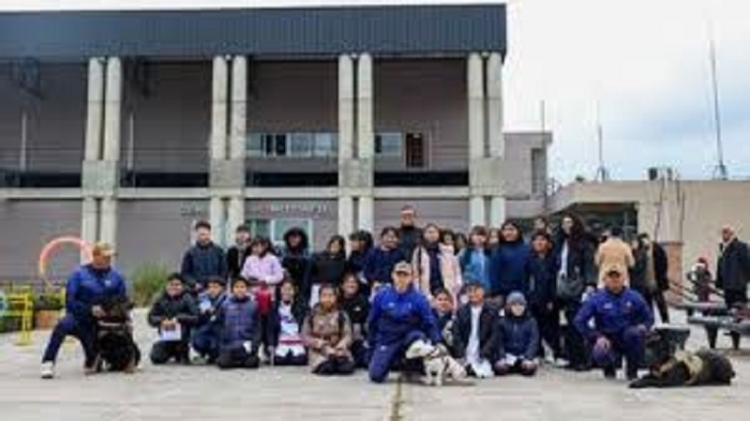 El Gobierno de Jujuy promueve el uso responsable del 911 con visitas educativas al Centro de Monitoreo