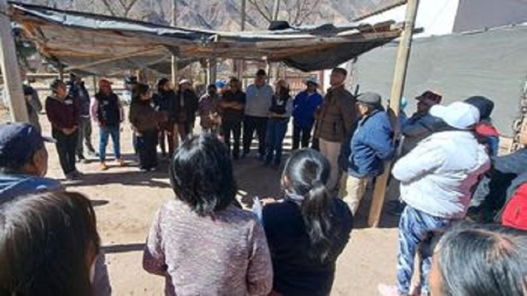 Di&aacute;logo permanente con la gente en toda la provincia