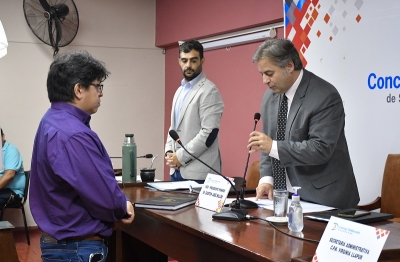 Guillermo Alem&aacute;n tom&oacute; posesi&oacute;n como concejal