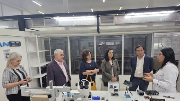 La Ministra Miriam Serrano se reuni&oacute; con su par de Misiones y visit&oacute; espacios educativos innovadores