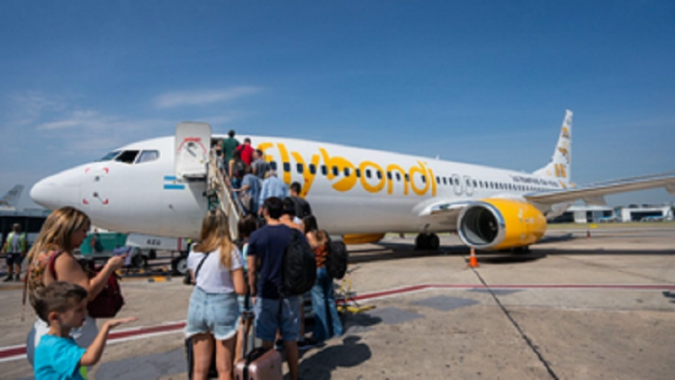 Flybondi lanza un 20% de descuento en vuelos a Jujuy y suma frecuencias para el verano