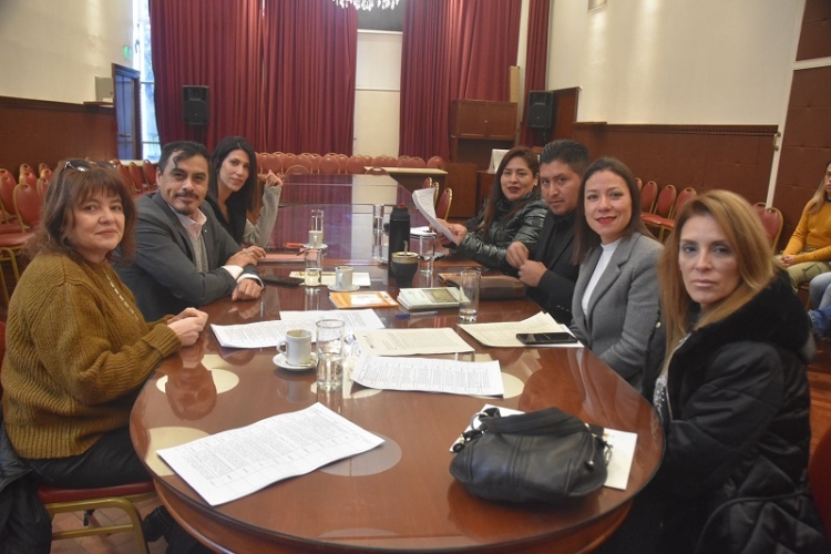 La Comisi&oacute;n de Turismo y Cultura avanza con la distinci&oacute;n de trayectorias y obras culturales
