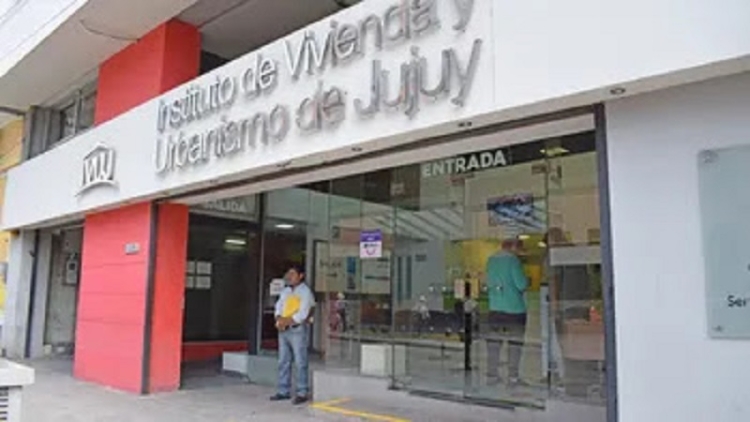 IVUJ: mi&eacute;rcoles 13 extensi&oacute;n del horario en Cajas de Casa Central