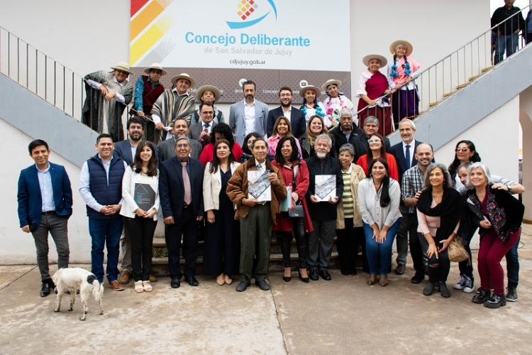 Distinci&oacute;n al arte y la cultura en el Deliberante Capitalino