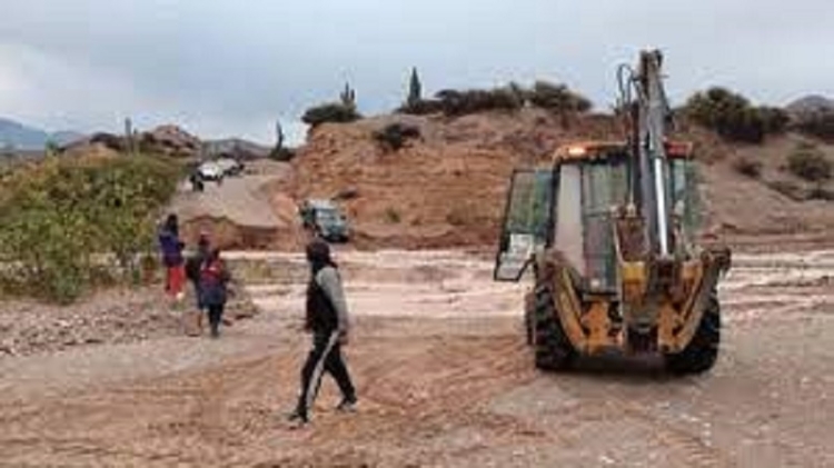 El Gobierno de la Provincia trabaja sin pausa en las zonas afectadas por intensas lluvias