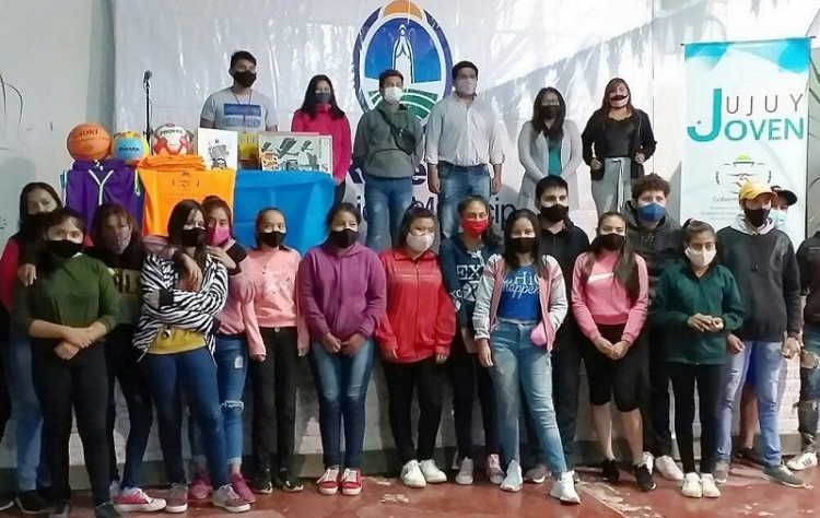 Fortalecen acciones del "Club Joven" en Rodeito