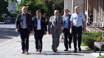 La retenci&oacute;n a la soja subir&aacute; hasta el 33% y no habr&aacute; variaciones para trigo y ma&iacute;z