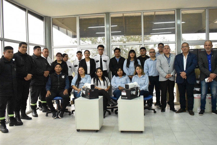 Alumnos, docentes y directivos de Palpal&aacute; resguardados por c&aacute;maras de videovigilancia