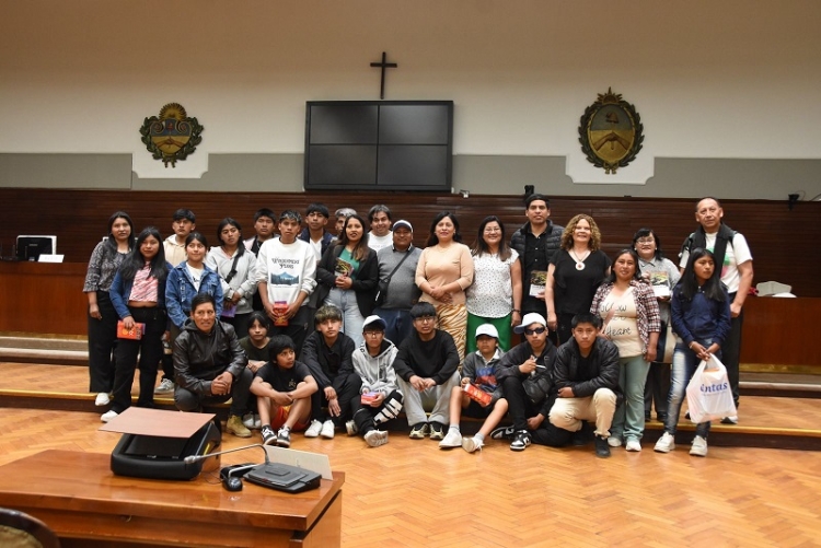 Alumnos de Misa Rumi participaron de una jornada educativa en la Legislatura de Jujuy