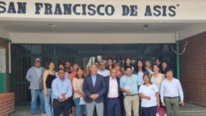 Comitiva ministerial visit&oacute; escuelas de El Talar
