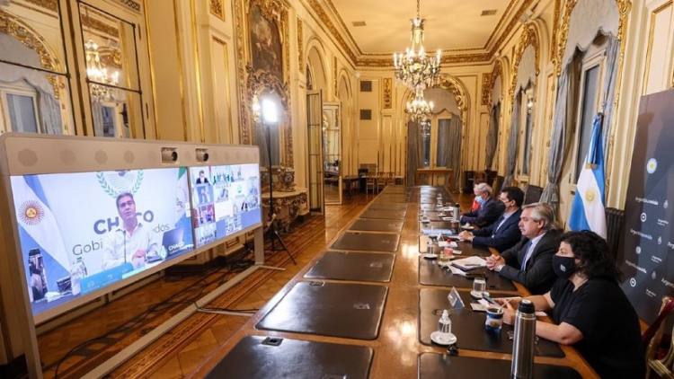 El Presidente a los gobernadores: la premisa "es bajar la cantidad de contagios"