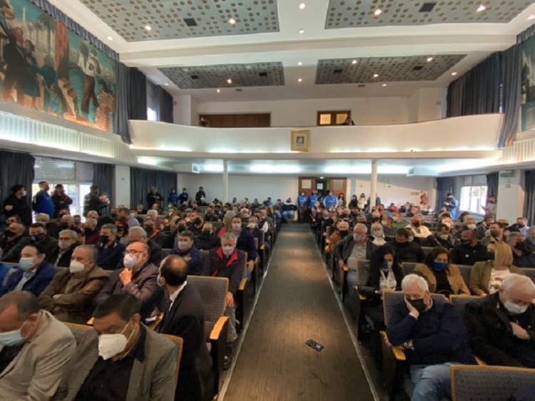 El Comit&eacute; Confederal de la CGT llam&oacute; a la unidad y aprob&oacute; incorporar el cupo femenino