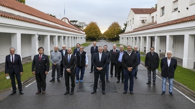 El presidente Alberto Fern&aacute;ndez recibi&oacute; el respaldo de empresarios y trabajadores