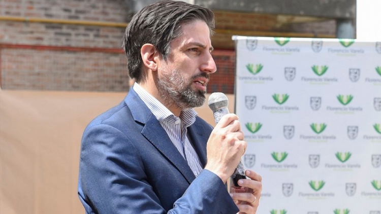 Trotta anunci&oacute; que se entregar&aacute;n 500.000 computadoras a estudiantes de todo el pa&iacute;s