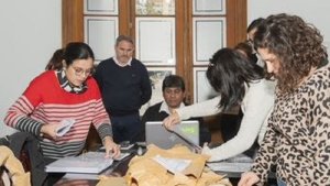 Se concret&oacute; la apertura de sobres para la confiter&iacute;a del Cabildo