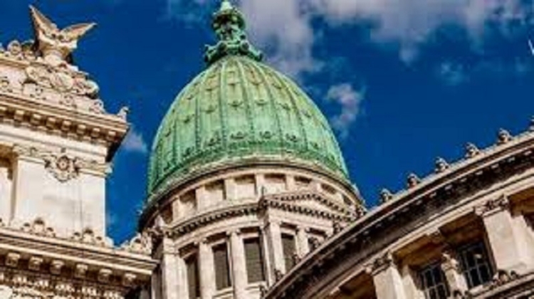 El Gobierno envi&oacute; a las provincias y al Congreso la nueva Ley de Bases